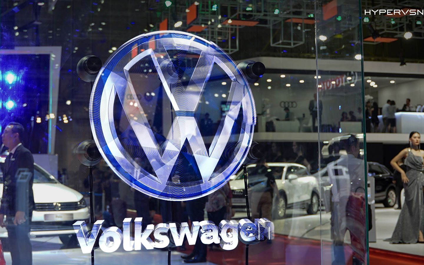 gizmo hypervsn hologram 1